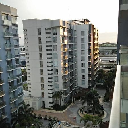One Palm Tree Villas Manila Esterno foto